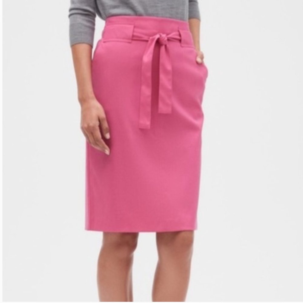 Banana Rep Pink Pencil Skirt✨NWT Disc Ship✨